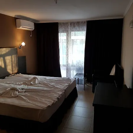 Studio 33 In Fenix Hotel